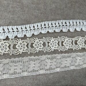 VTG Beige Tan Ivory Lot of 4 Crochet Lace Trim Ribbon Fabric Craft Sewing‎